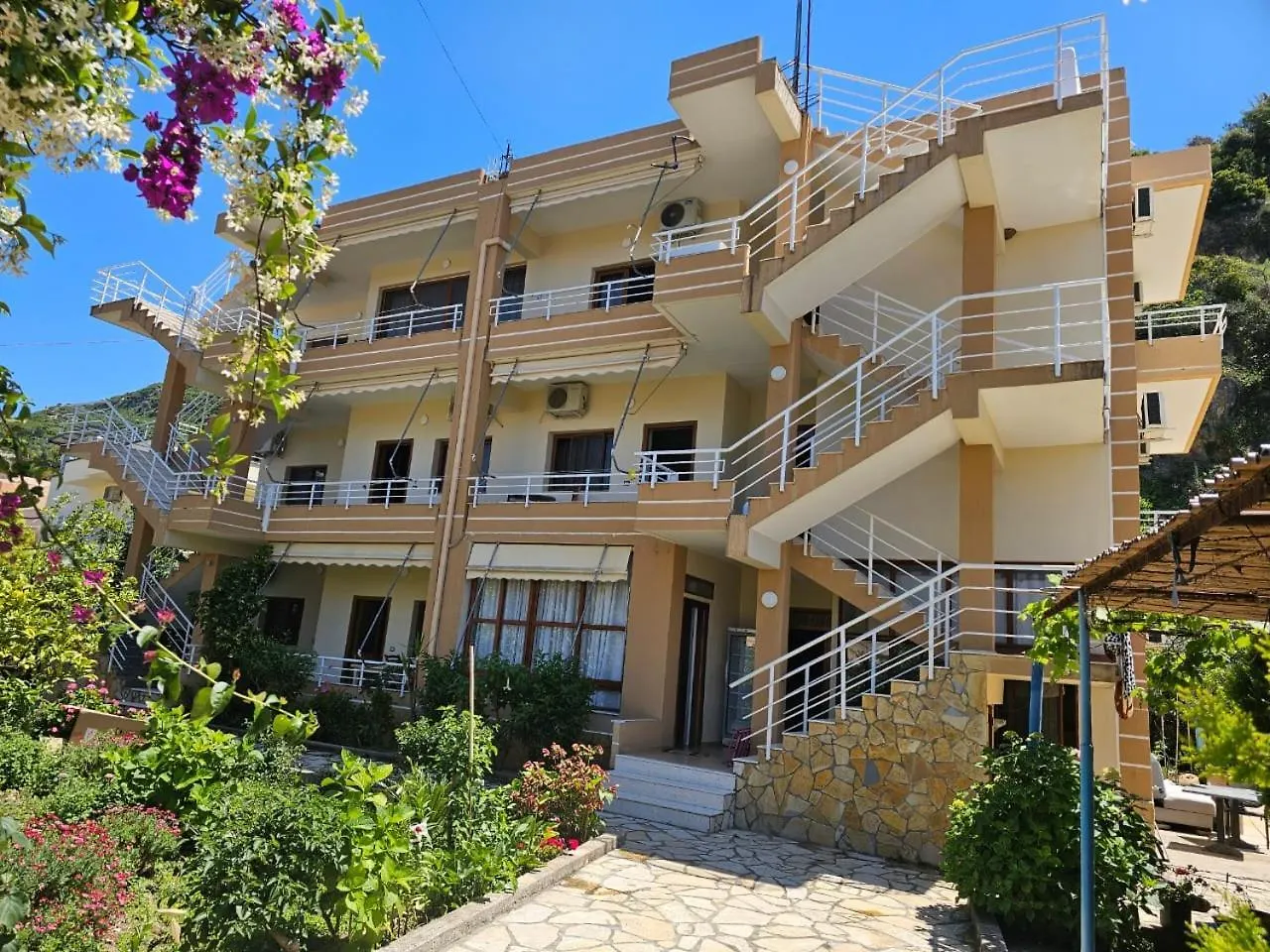 Vila Balili Vlore 0*,  Albania