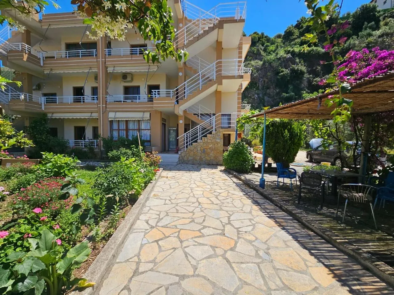 Vila Balili Vlore Guest house